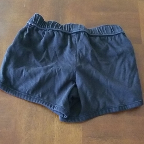 Shorts - Picture 3 of 3